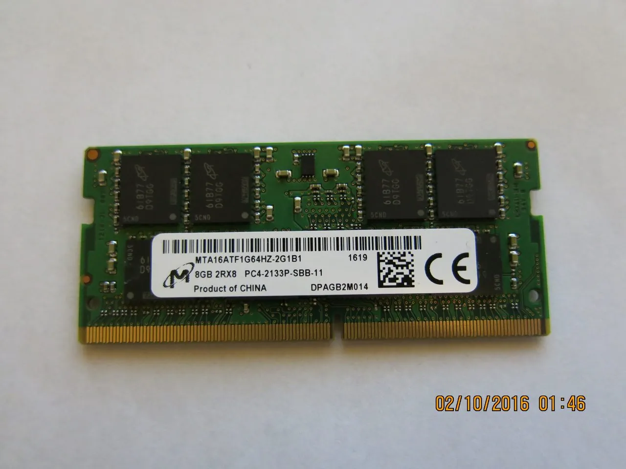 Foto modul RAM 8GB, contoh fisik RAM sebagai memori kerja perangkat